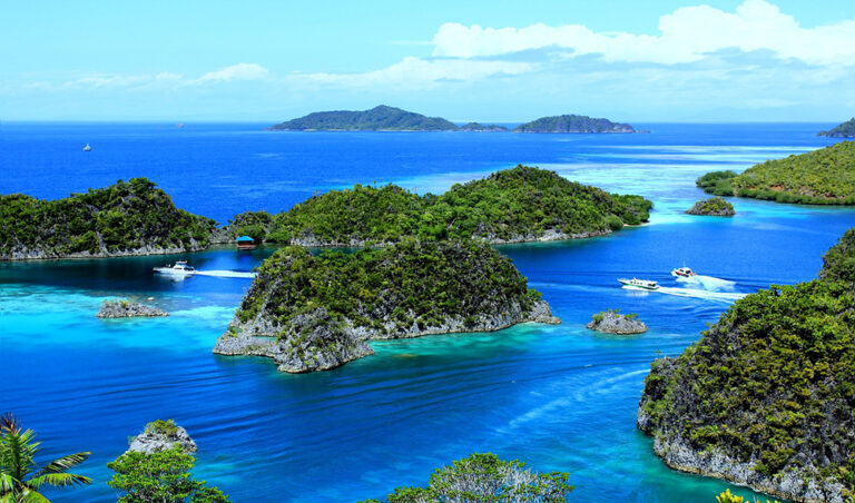 Wisata Raja Ampat Menelusuri Keindahan Wisata Alam Papua