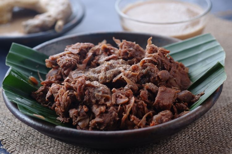 Gudeg Khas Jogja: Cita Rasa Tradisional yang Menggugah Selera